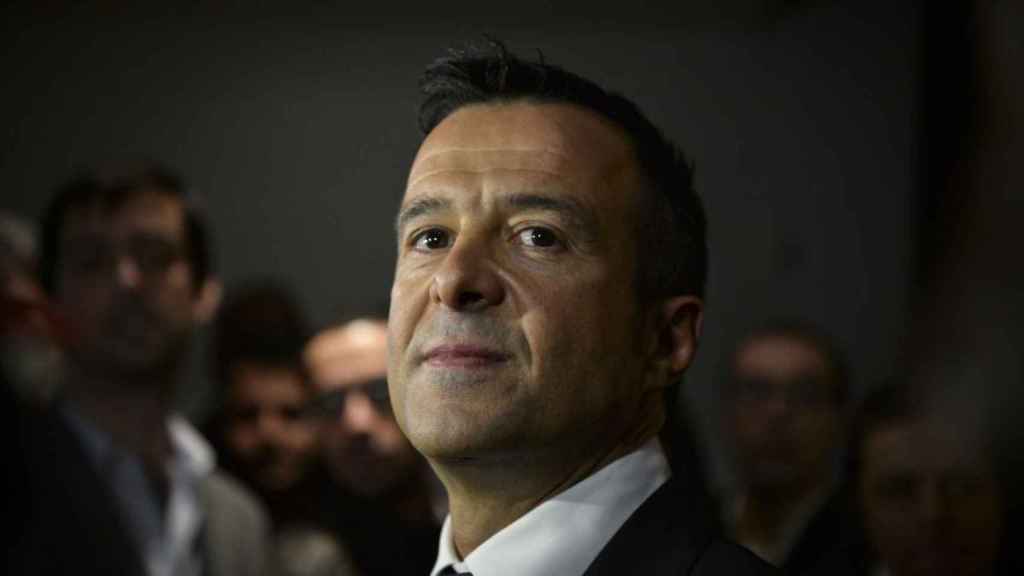 Jorge Mendes, que hizo un ofrecimiento inesperado a Laporta, en una imagen de archivo / EFE