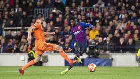 Dembelé en la acción del gol frente al Olympique / EFE