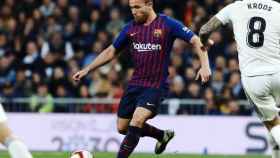 Una foto de Arthur Melo durante el clásico liguero en el Santiago Bernabéu / Instagram