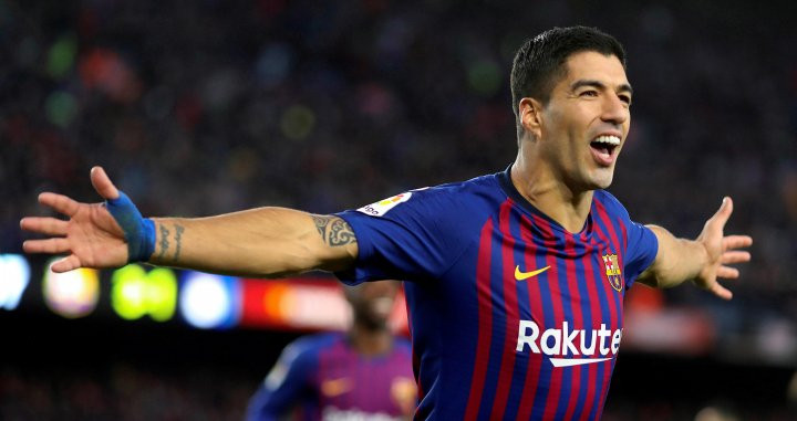 Una foto de archivo de Luis Suárez tras marcar un gol / EFE