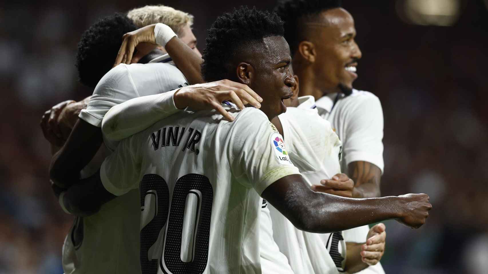 Los jugadores del Real Madrid celebran el segundo gol, de Valverde / EFE