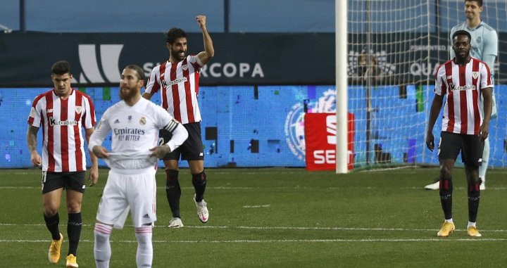 Raúl García celebra el gol contra el Real Madrid / EFE