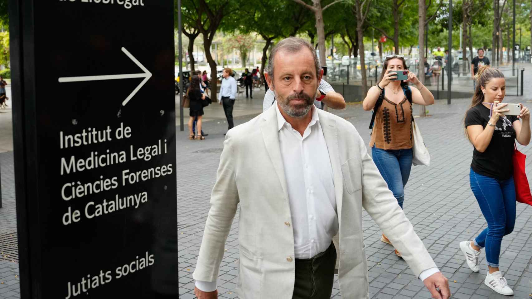 El expresidente del FC Barcelona, Sandro Rosell, a su llegada al juicio por un presunto delito contra Hacienda, en el juzgado de lo penal 3 de Barcelona / EFE