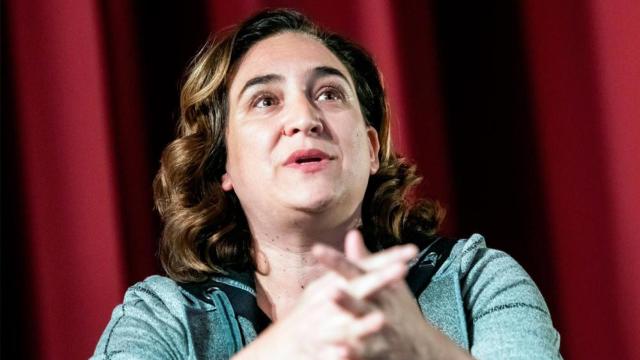 Ada Colau, alcaldesa de Barcelona, durante un acto electoral previo al 10N / EFE