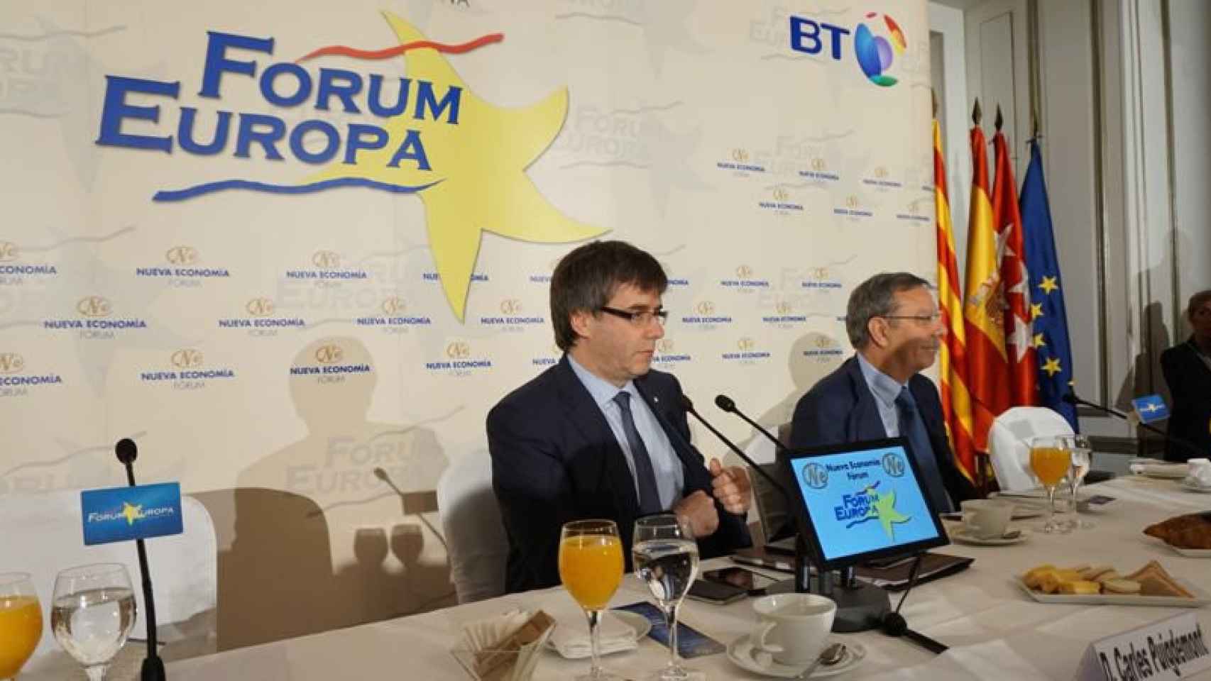 El presidente de la Generalitat, Carles Puigdemont, en los Desayunos Informativos de Fórum Europa el viernes en el hotel Westin Palace.