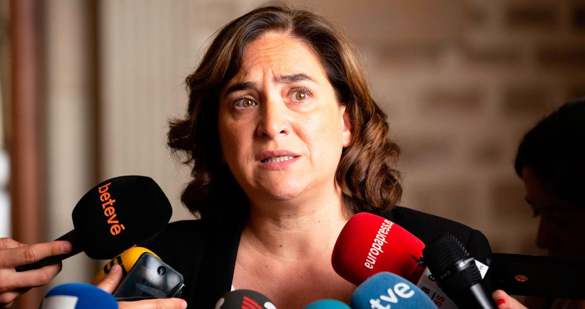 Ada Colau, alcaldesa de Barcelona, en una comparecencia pública anterior / EP