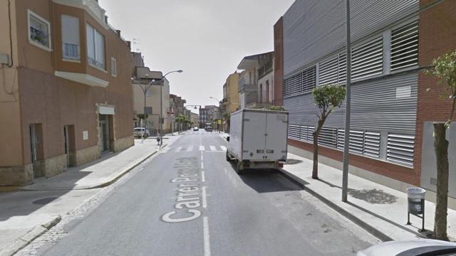 Una calle de Linyola (Pla d'Urgell) / MAPS