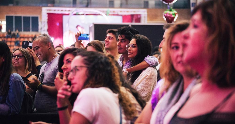 Una pareja, entre los asistentes a un evento del Salón Erótico de Barcelona / SEB