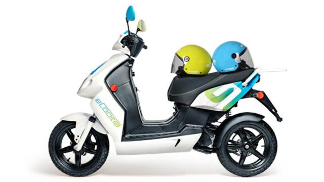 Modelo de la compañía de alquiler de motos eléctricas eCooltra