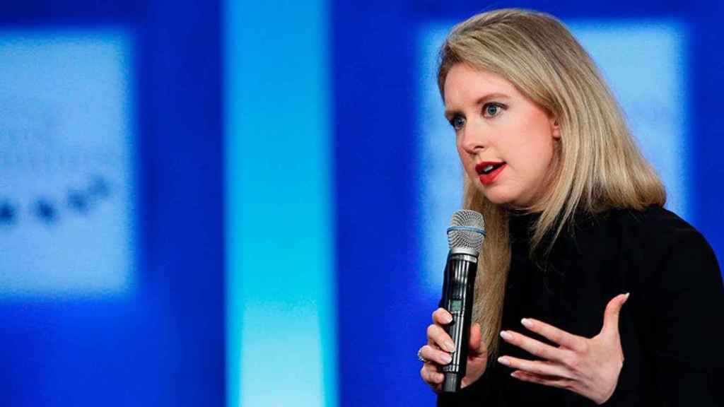 Elizabeth Holmes habla en un acto, en una imagen de archivo.