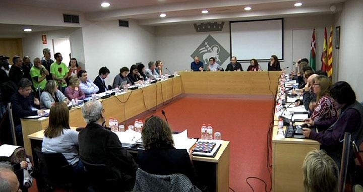 Imagen de uno de los plenos de Viladecans, donde se debatió sobre la gestión del agua / VILADECANS