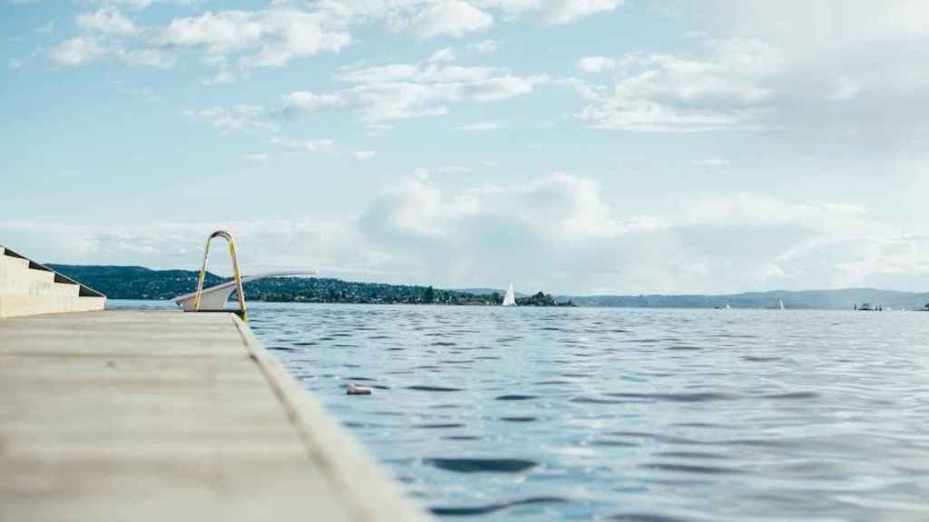 Una piscina privada que se podría alquilar en Swimmy / PIXABAY