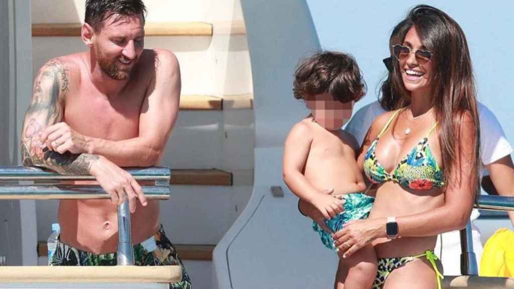 Messi y Antonella, de vacaciones en Ibiza