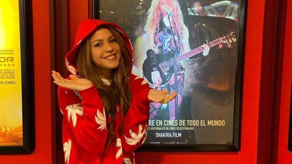 Shakira promociona el Dorado con capucha