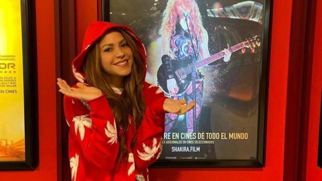 Shakira promociona el Dorado con capucha