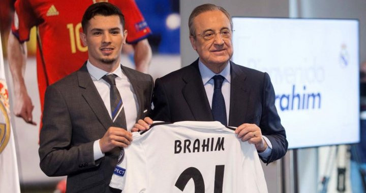 Brahim Díaz y Florentino Pérez en la presentación del malagueño / EFE