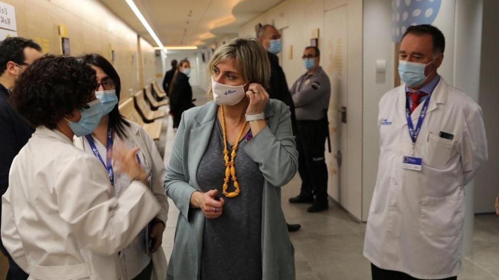 Alba Vergés, en una visita al Hospital Vall d'Hebron / EP