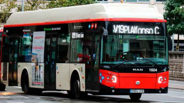 Imagen de un autobús de TMB en Barcelona / Cedida