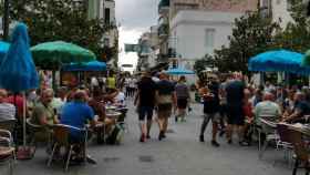 Concentración de 'osos' en la plaza de la Industria de Sitges /CG