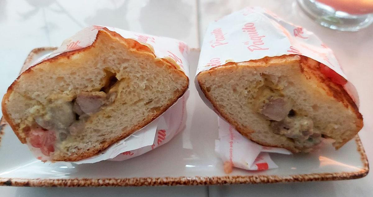 Una reinterpretación del Paquito, el bocadillo de cordero que ha vuelto a los bares de Barcelona / CG