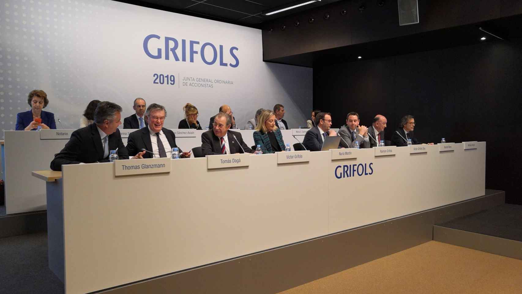 El consejo de administración de Grifols, en la junta de accionistas de la compañía / EP