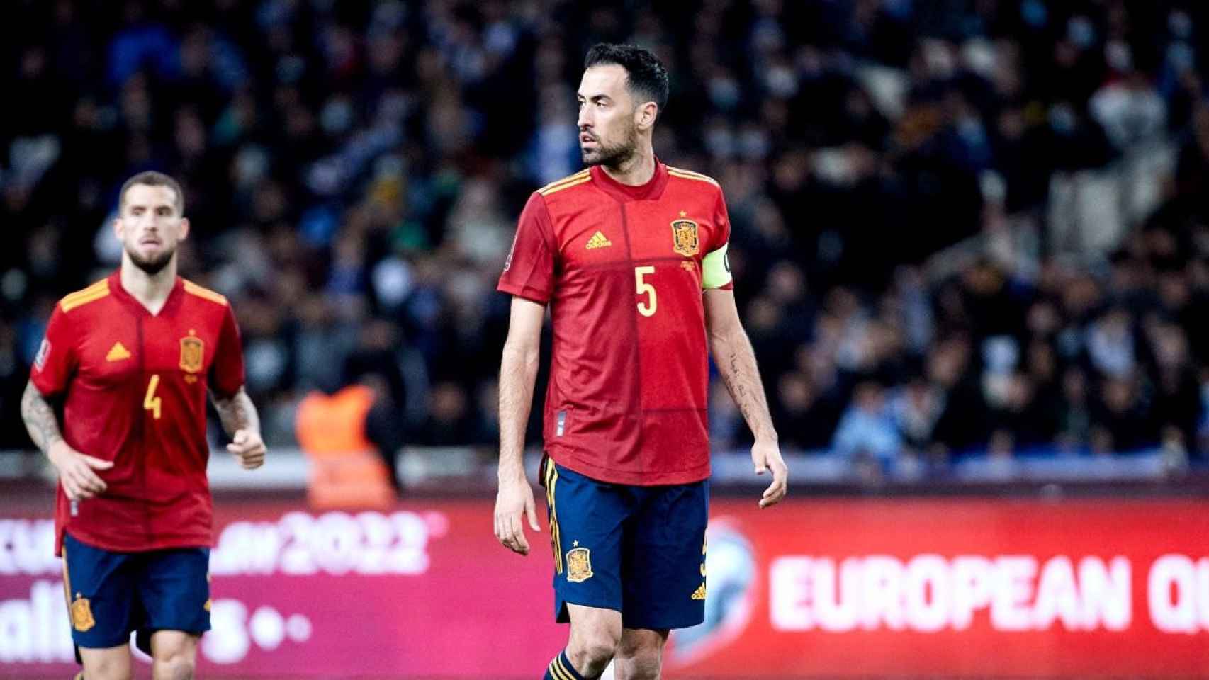 Sergio Busquets ingresó desde el banquillo de suplentes en el Grecia España / SeFutbol