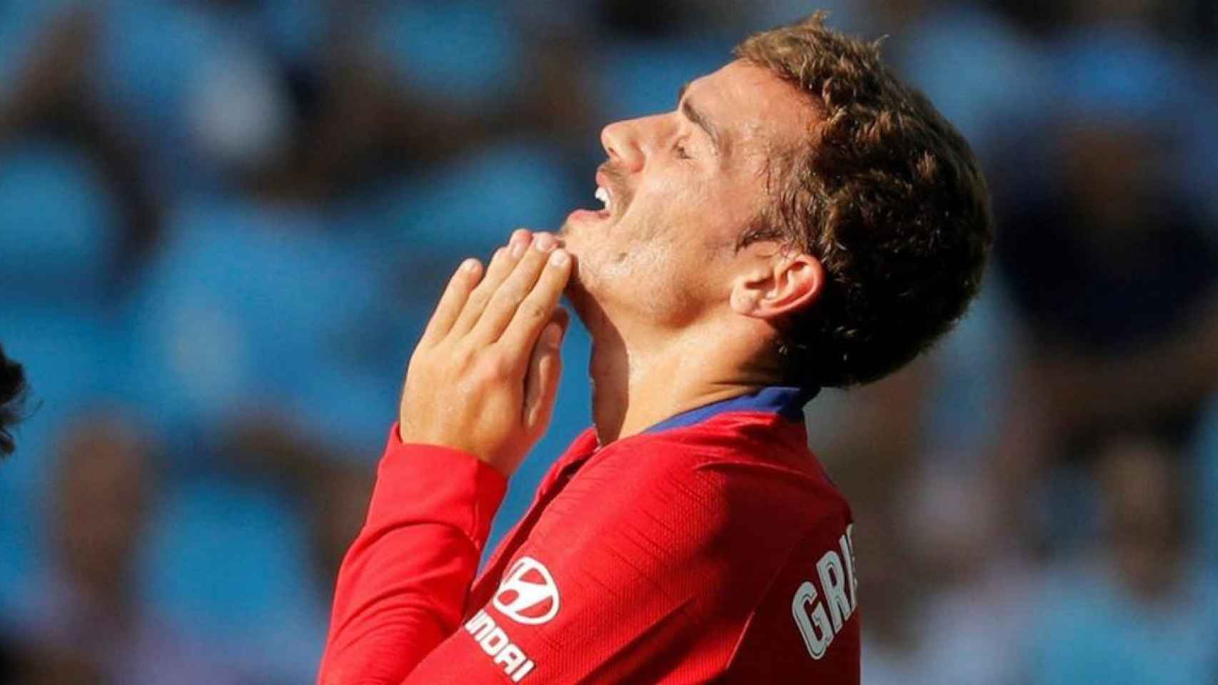 Una foto de Antoine Griezmann durante un partido con el Atlético de Madrid / EFE