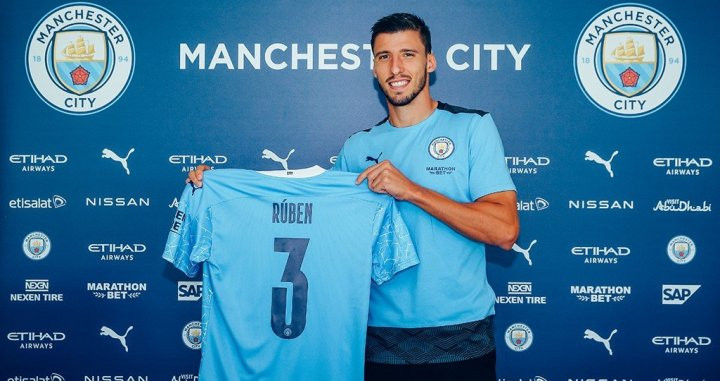 Rúben Dias en su presentación con el Manchester City / Manchester City