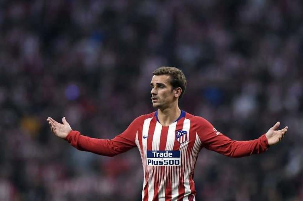 Una foto de Antoine Griezmann en un partido con el Atlético de Madrid / EFE