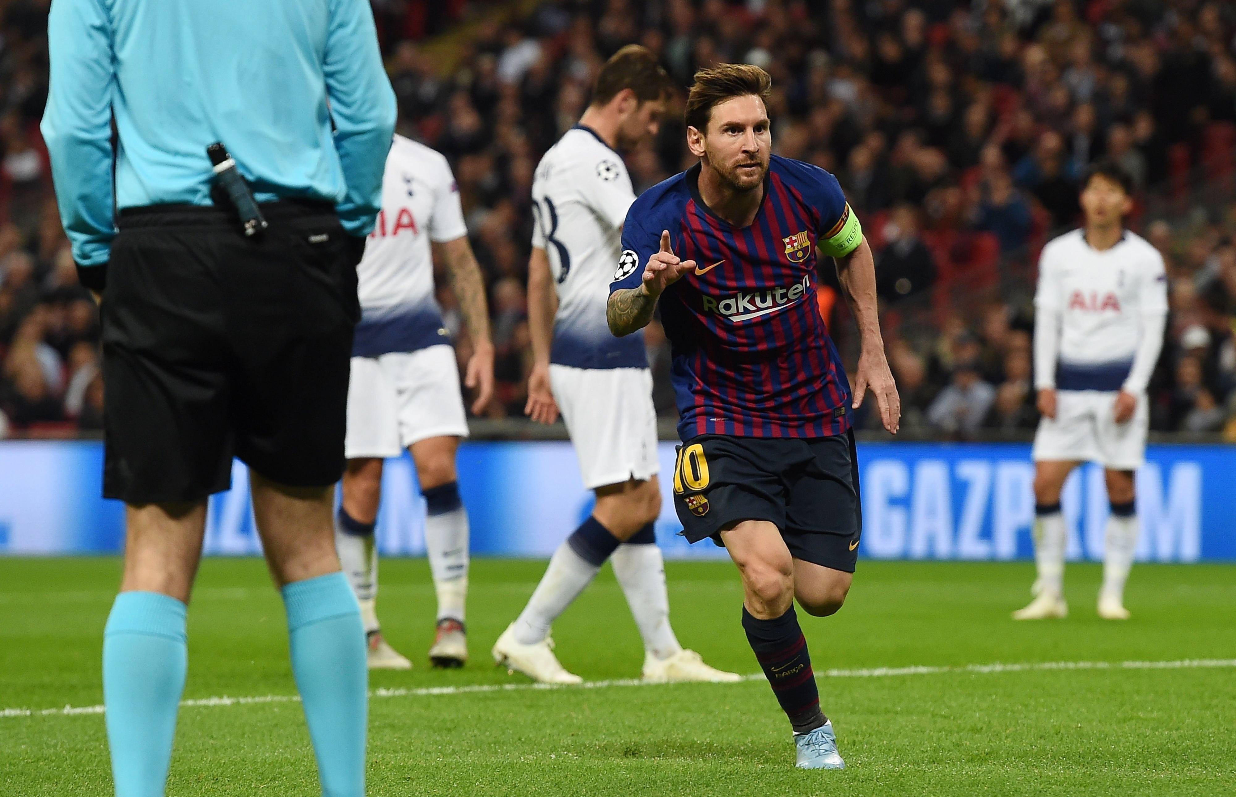 Messi celebra uno de sus goles en la victoria del Barça contra el Tottenham / EFE