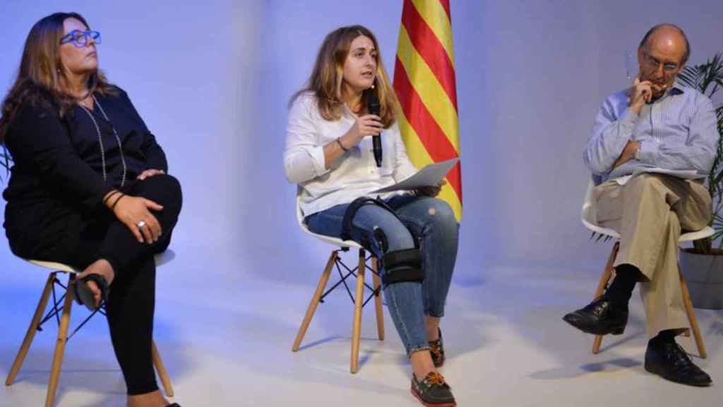 Olga Tortosa, presidenta del PNC (I), Marta Pascal, secretaria general del partido (c) y el portavoz de 'El País de Demà', Antoni Garrell, representantes de una formación catalanista con 300 medidas postCovid / EUROPA PRESS