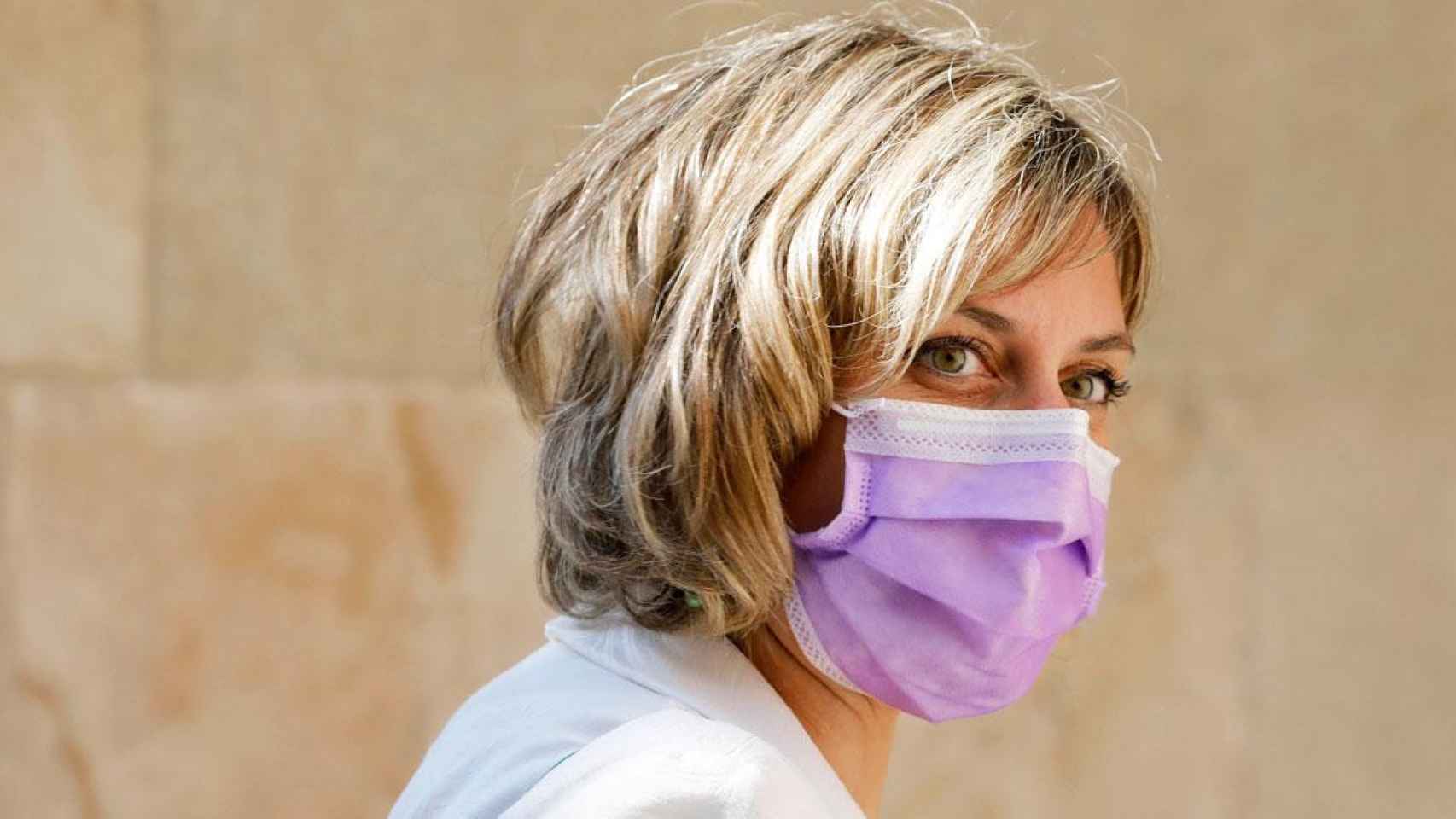 Alba Vergés, consejera catalana de Salud, ataviada con mascarilla protectora en una imagen anterior / EFE