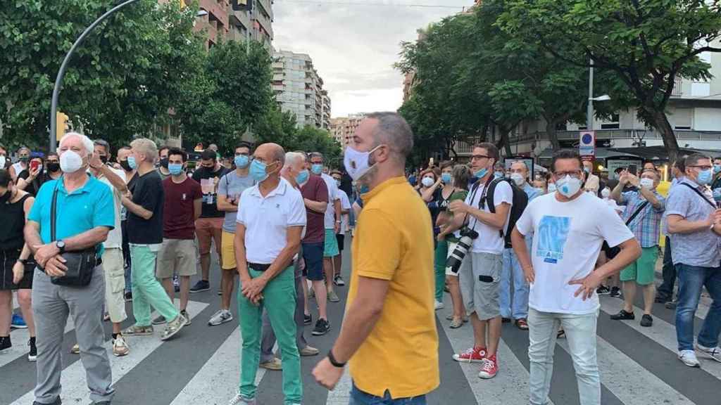 Manifestación en Lleida para protestar por el aislamiento decretado por el Govern y pedir la dimisión de Quim Torra y Miquel Pueyo / EUROPA PRESS