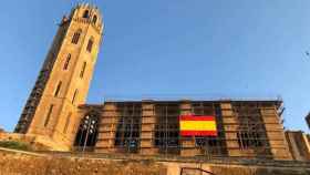 Bandera española colgada en la Seu Vella de Lleida / TWITTER