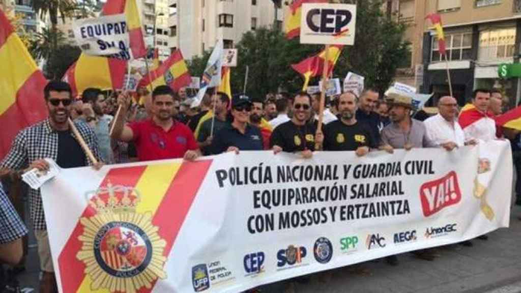 Manifestación de la Policía y la Guardia Civil