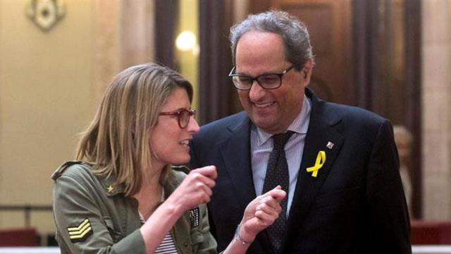 Elsa Artadi (i) es una de las tres consejeras de un nuevo Govern de Quim Torra (d) sin paridad / EFE