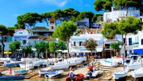 Playa de Llafranc en la Costa Brava