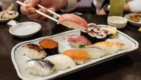 Plato de sushi en Saõ Paulo / BOOKING