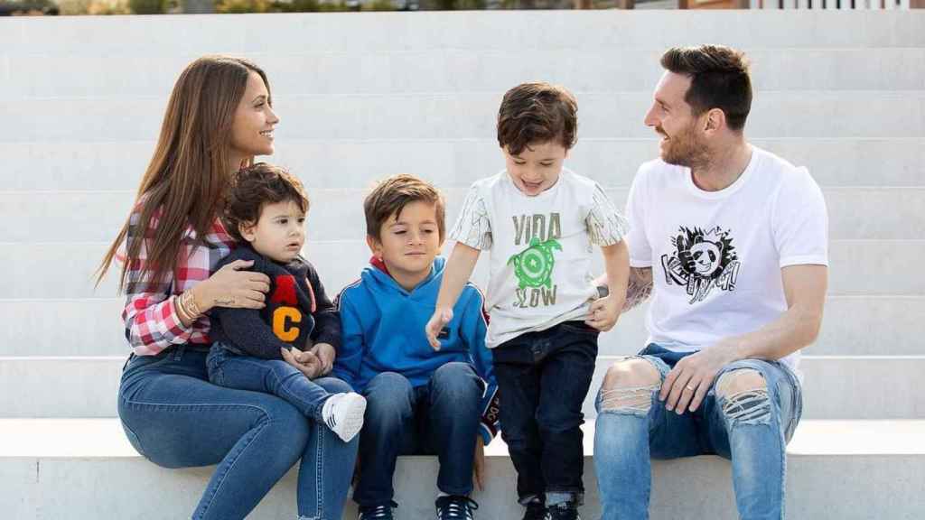 Leo Messi, Antonella Roccuzzo y sus hijos / INSTAGRAM