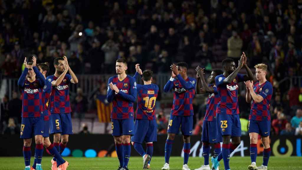 Los jugadores del Barça celebran la victoria contra el Borussia Dortmund en Champions / EFE