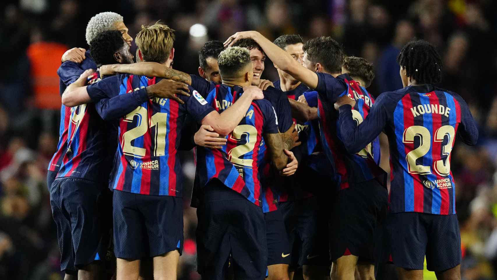 Los jugadores del Barça, eufóricos tras su victoria ante el Real Madrid : EFE