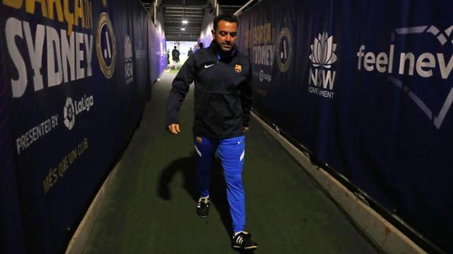Xavi Hernández, saliendo de un entrenamiento, en la previa del amistoso del Barça en Australia / FCB