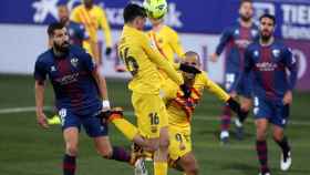 Pedri en una de las ocasiones más claras contra el Huesca / FC Barcelona