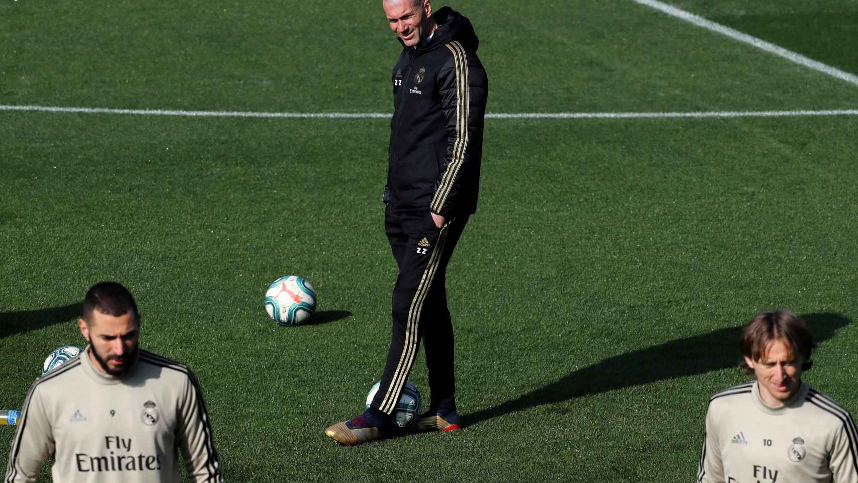 Zidane en un entrenamiento del Real Madrid / EFE