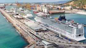 Imagen de cruceros atracados en el Puerto de Barcelona / CG