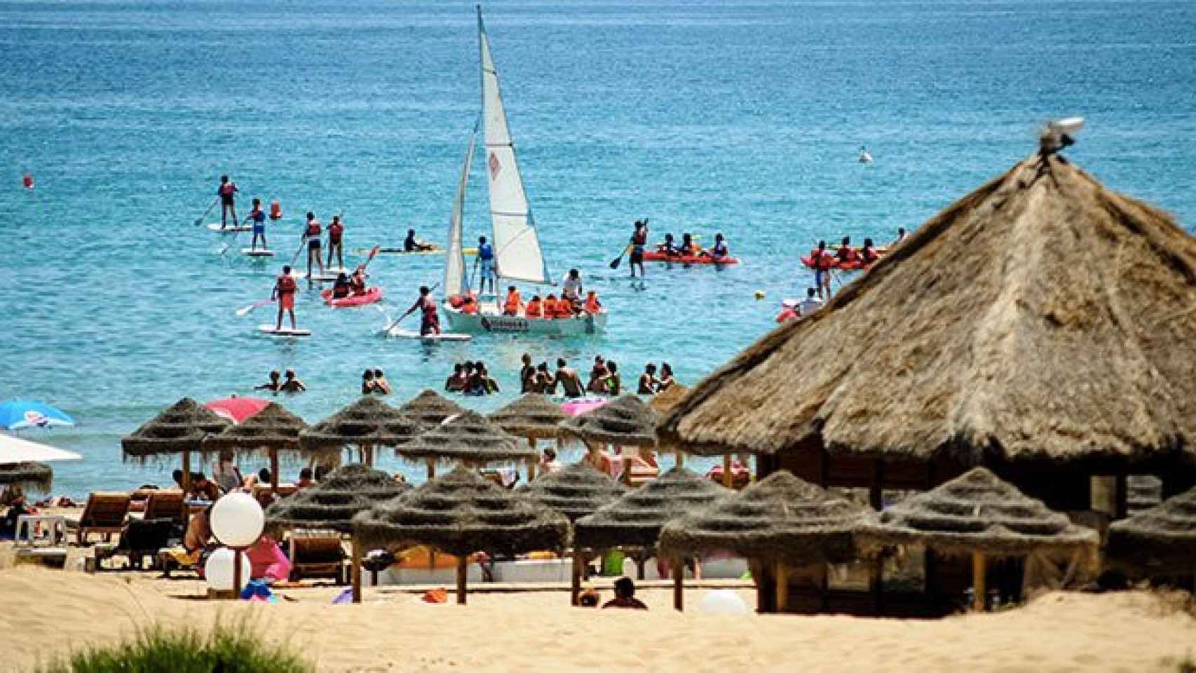 Imagen de archivo de la playa de los Arenales del Sol en Elche (Comunidad Valenciana).