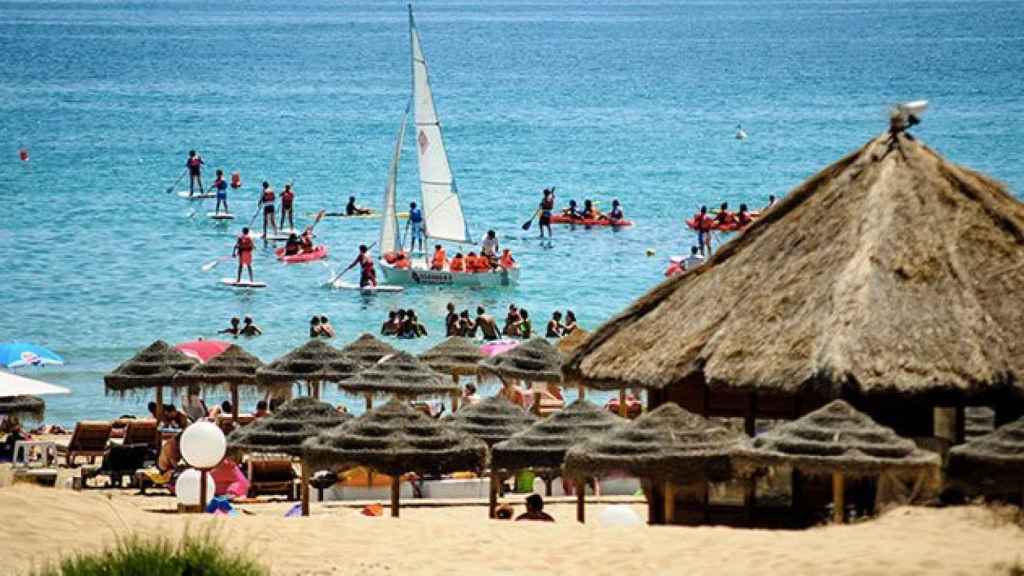 Imagen de archivo de la playa de los Arenales del Sol en Elche (Comunidad Valenciana).