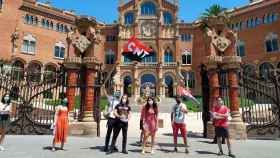 Imagen del Hospital de Sant Pau con un piquete frente al acceso / TWITTER