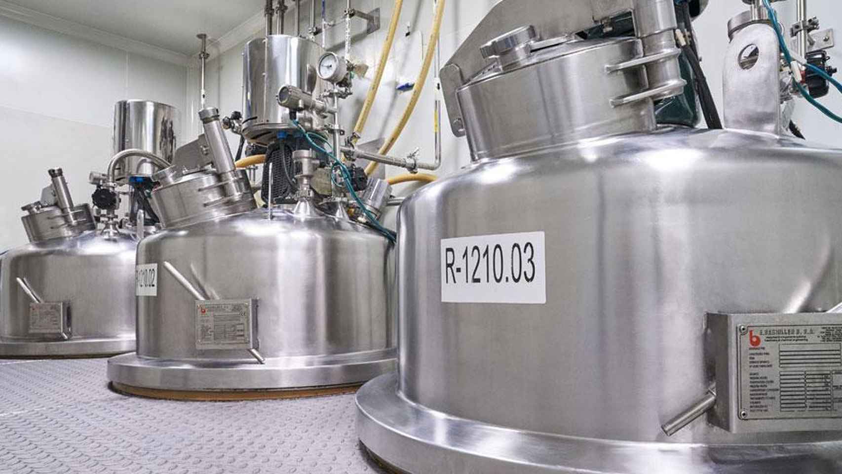 Parte del proceso productivo que la farmacéutica Uquifa usa en sus plantas catalanas para fabricar químicos / UQUIFA