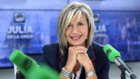 La periodista Julia Otero en la radio / ONDA CERO